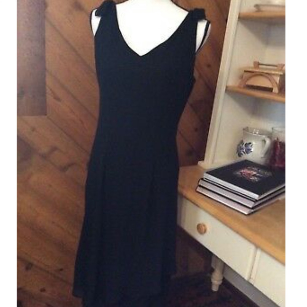ULTRA DRESS NEW YORK Black Bow Shoulder Lined 12 ?